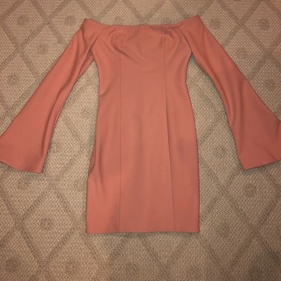 Cinq À Sept ‘Niara’ Pink Off-Shoulder Dress, 4 - Picture 3 of 8